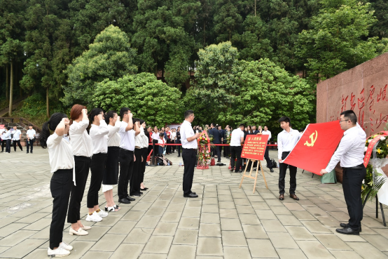 2021.05.31庆祝建党100周年系列活动本所党支部赴邛崃红军长征纪念馆开展主题党日活动319.png